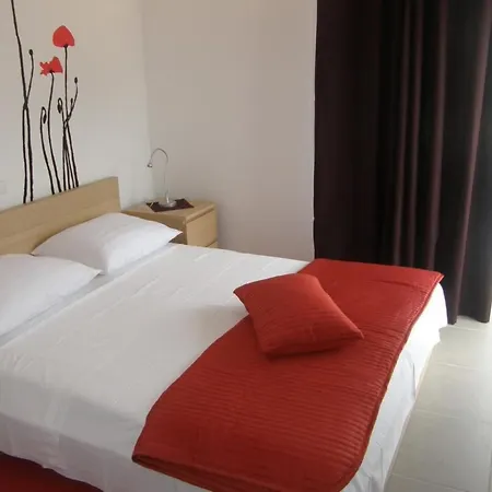 In Mit Eigenem Balkon By Interhome Apartamento *